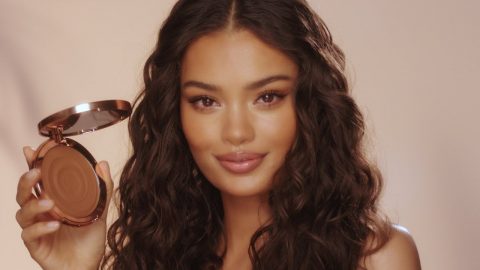 كيفية تطبيق البرونزر لإطلالة طبيعية ومشرقة