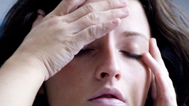 أسباب مرض العصب السابع وعلاجه