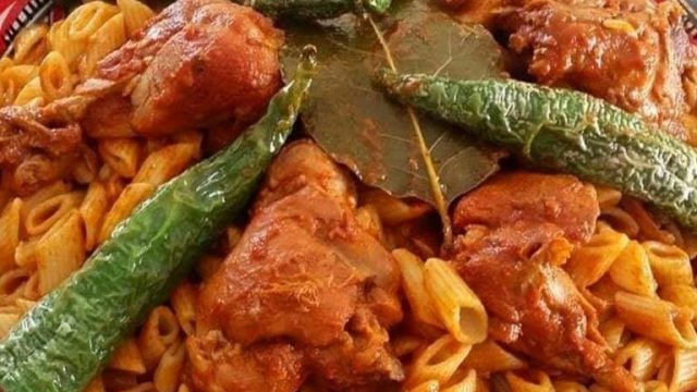 كيفية تجهيز المكرونة التونسية بالصوص الحمراء