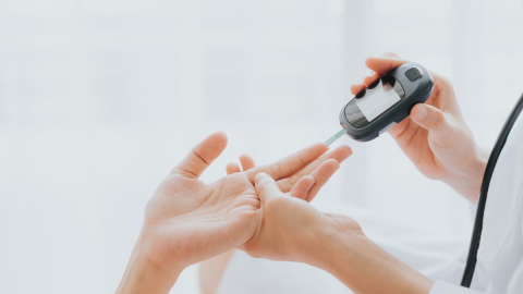 ريجيم غذائي شامل للوقاية من انخفاض السكر في الدم