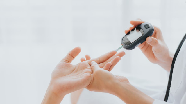 ريجيم غذائي شامل للوقاية من انخفاض السكر في الدم