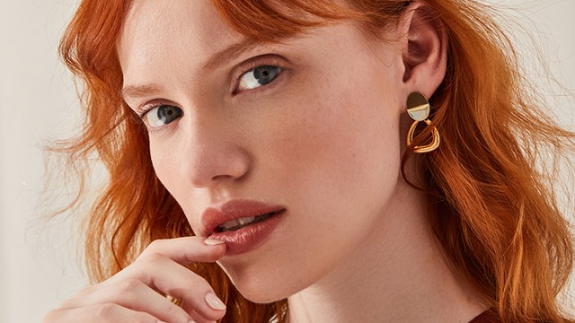 أفضل منتجات ترطيب الشفاه الجافة