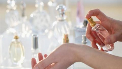 كيف تختارين العطر المثالي لشخصيتك؟