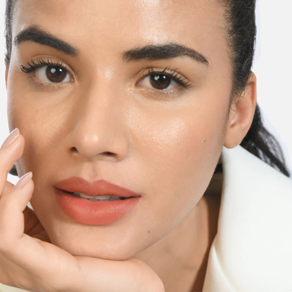 ألوان أحمر الشفاه الرائجة