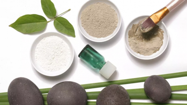 أفضل أقنعة الطين المناسبة لكل نوع بشرة