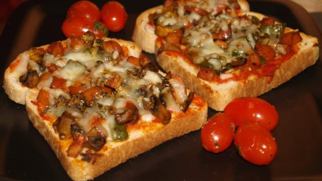 كيفية تجهيز بيتزا سريعة بالتوست