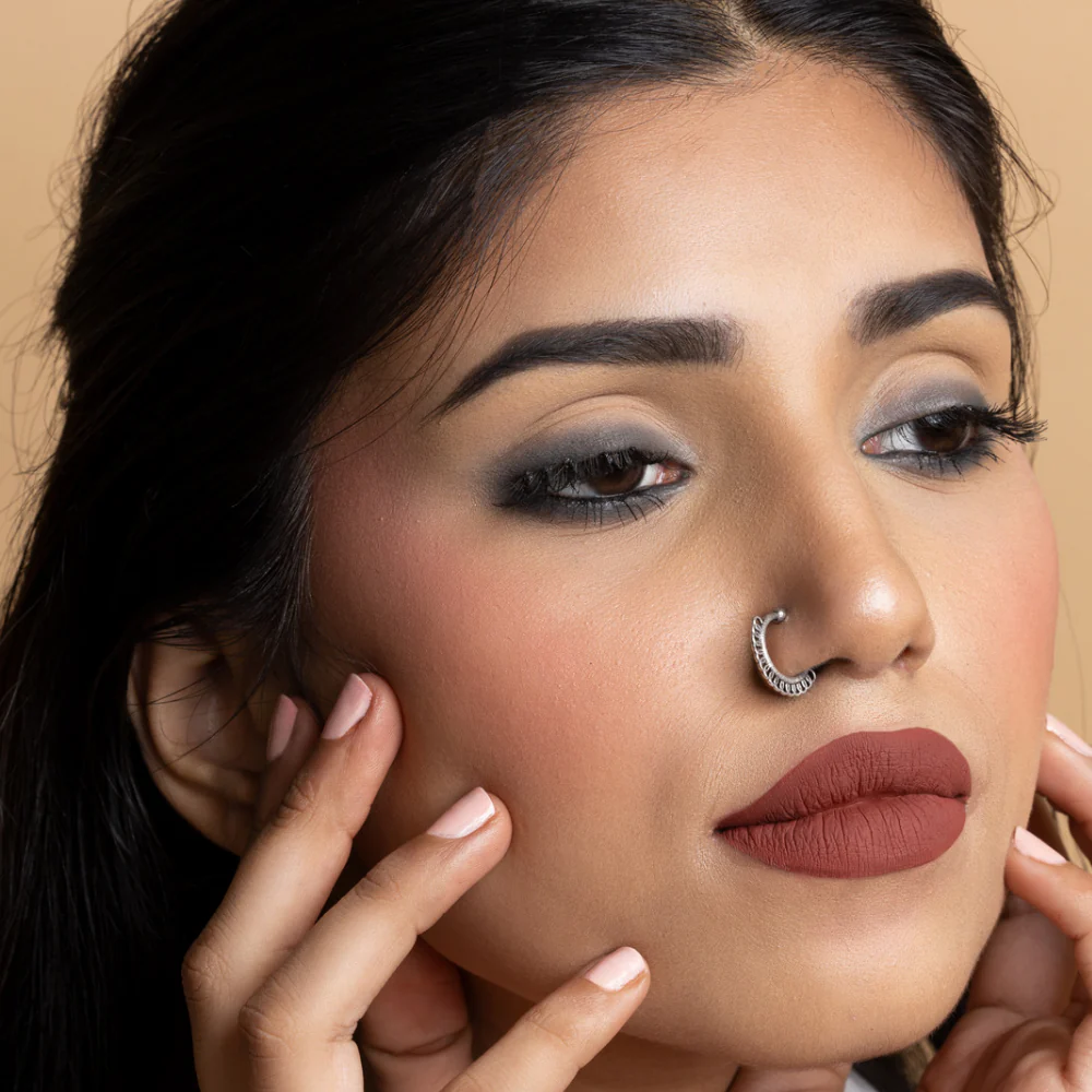 ألوان أحمر الشفاه الرائجة