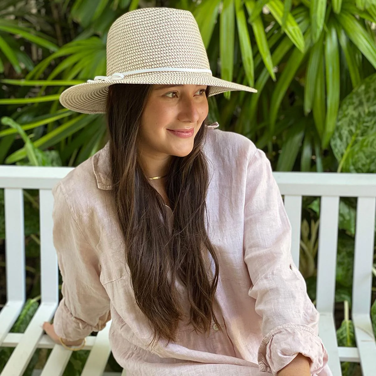 القبعة أحدث صيحات الموضة