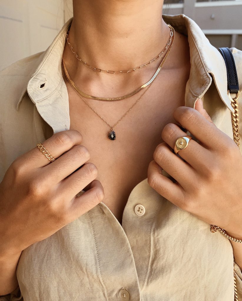 كيف ترتدين الكتان هذا الصيف 