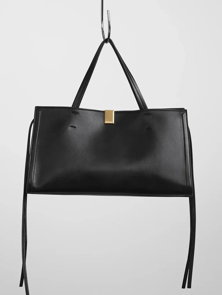 مجموعة الحقائب الكبسولية