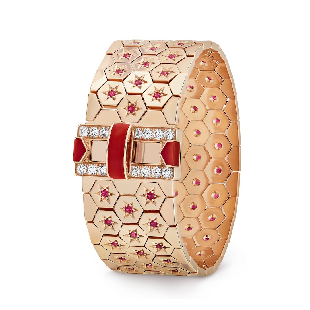 أساور ذهبية عريضة 