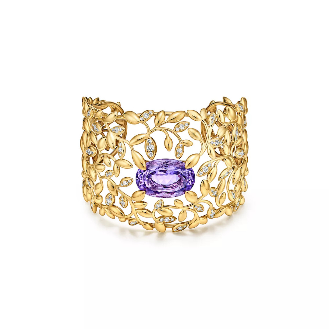 أساور ذهبية عريضة 