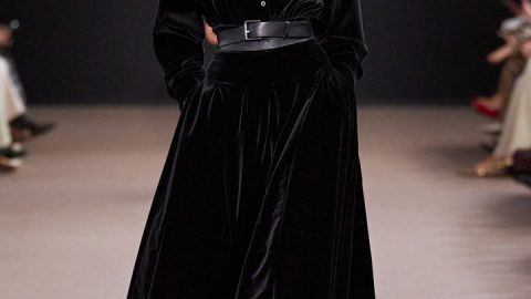 فساتين المخمل لحفل نهاية السنة