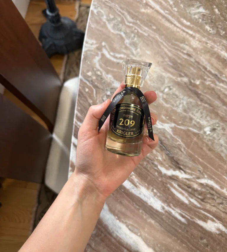 أسرار العطور الفاخرة